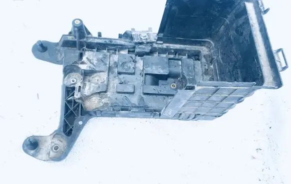 Battery box tray