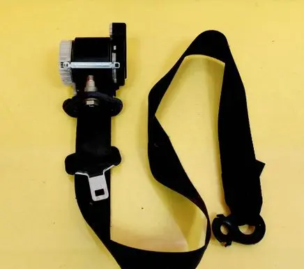 Renault Kangoo I Front seatbelt 33043466