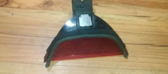 BMW 5 E39 Third/center stoplight