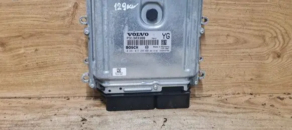 Volvo V70 Engine control unit/module P31303388 0281015286