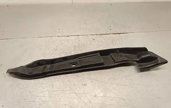 Audi Q5 SQ5 Fender end trim 8R0821111B