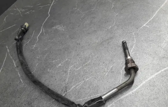 Mercedes-Benz E C207 W207 Exhaust gas pressure sensor a0081532228