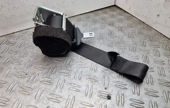 Ford Focus Rear seatbelt 6N41L611B68AF 33059896