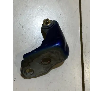 Ford Mustang VI Front door lower hinge 22810