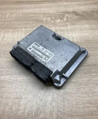 Opel Zafira A Engine control unit/module ECU 24417169 0281010268