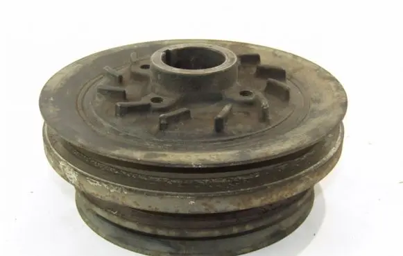 Mitsubishi Pajero Crankshaft pulley