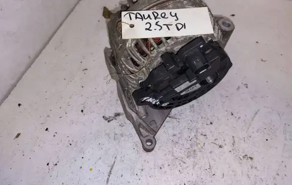 Volkswagen Touareg I Generator/alternator 070903024A