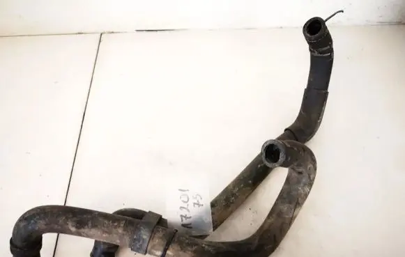 Nissan X-Trail T30 Engine coolant pipe/hose