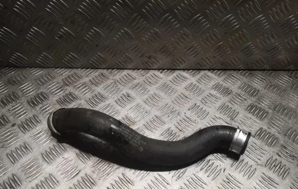 Mercedes-Benz E W212 Engine coolant pipe/hose 2045011582 A2045011582