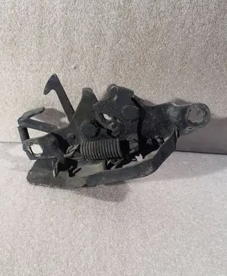 Toyota Land Cruiser (BJ70) Engine bonnet/hood lock/catch