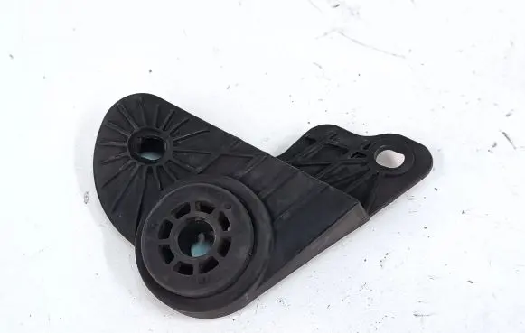 Opel Insignia B Radiator support slam panel bracket 84012895