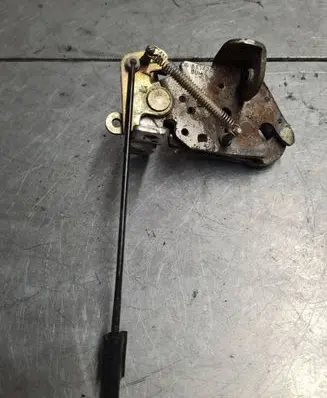Loading door lock