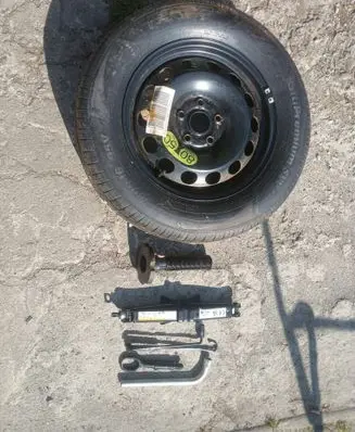 Skoda Karoq Spare wheel section trim 