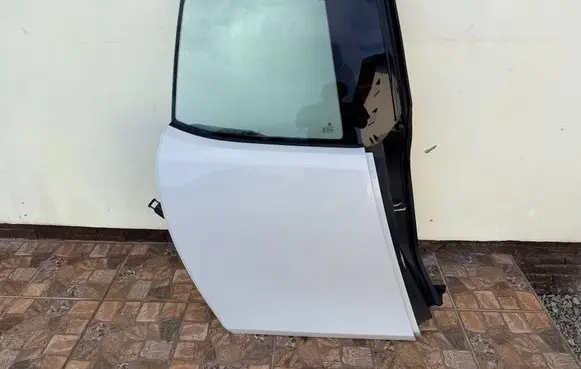 BMW i3 Rear door