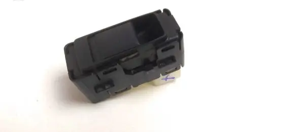Dodge Caliber Electric window control switch 56040693AD M8576