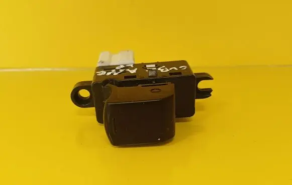 Nissan Cube Z11 Electric window control switch