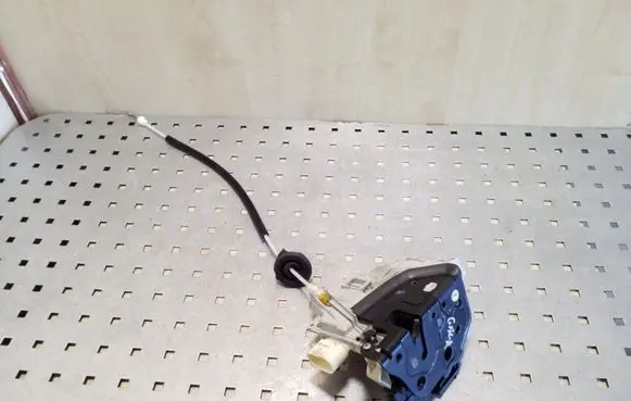 Audi Q7 4L Rear door lock 3C4839016C