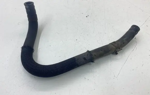 Toyota Avensis T250 Engine coolant pipe/hose