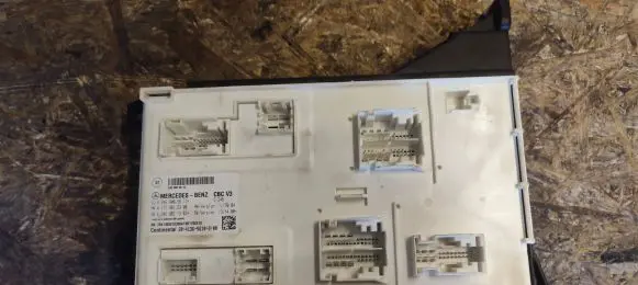 Mercedes-Benz CLA C117 X117 W117 SAM control unit A2469005612 A1179012300 A2469021302