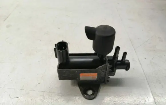 Toyota Avensis T250 Turbo solenoid valve 2581927050 1397000850