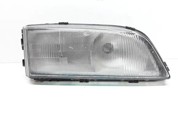 Volvo S70 V70 V70 XC Headlight/headlamp 9169525