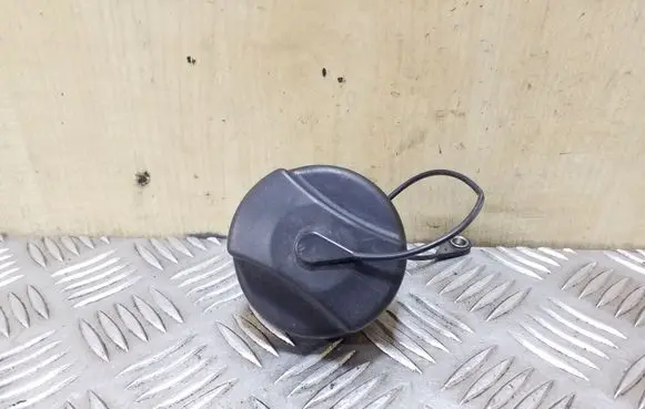 Opel Frontera B Fuel tank filler cap 