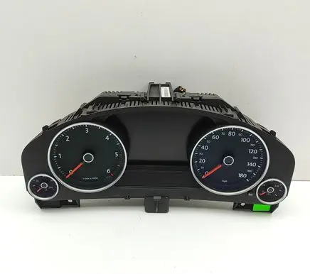 Volkswagen Touareg II Speedometer (instrument cluster) 7P6920981M 0263677082