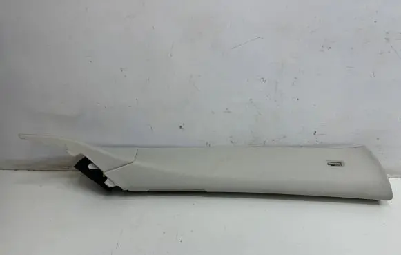 Land Rover Discovery 5 (A) pillar trim HY3203512AC0