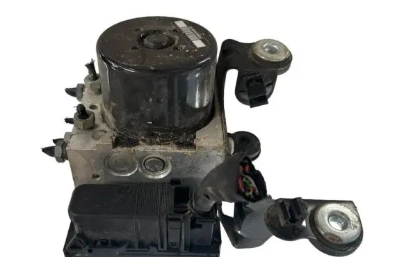 Volvo XC70 ABS Pump 31329139 P31329139 10021205324