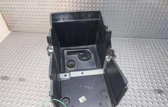 Ford Focus Battery box tray S26380424 4M5110723BC