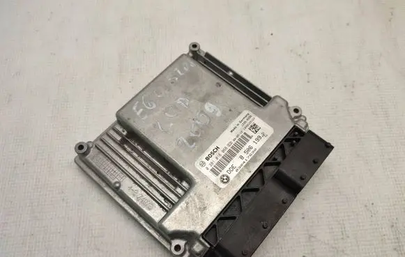 BMW 5 E60 E61 Engine control unit/module 8506199 13618506199 13618512587