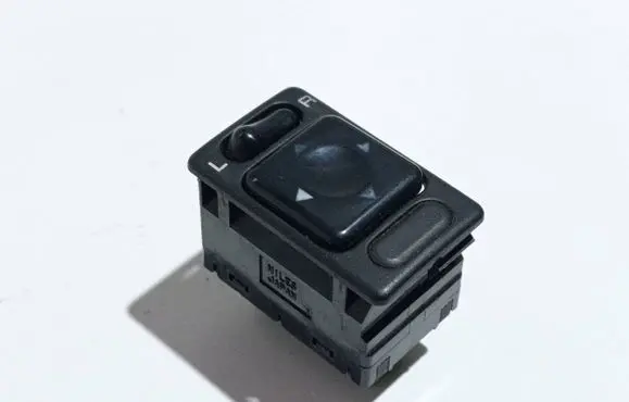 Subaru Forester SF Wing mirror switch