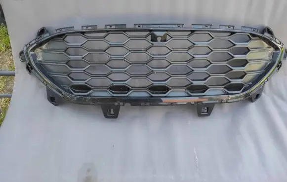 Ford Kuga III Front grill LV4B8150YD