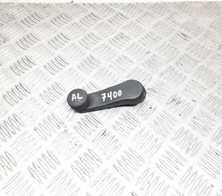 Seat Ibiza IV (6J,6P) Rear door window winding handle 6K0837581
