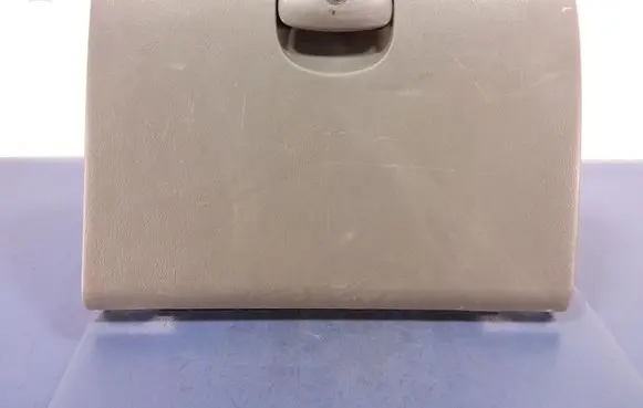 Hyundai Santa Fe Glove box