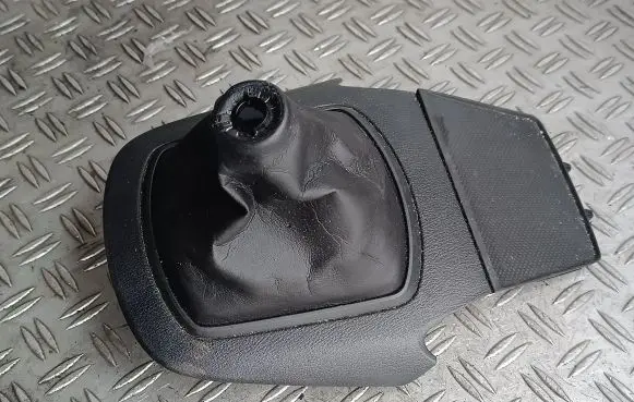 Mazda CX-5 Gear lever shifter trim leather/knob KD4564382