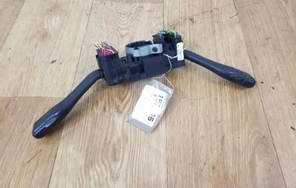 Seat Leon (1M) Other switches/knobs/shifts 8L0953513G