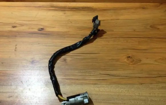 Renault Laguna I Ignition lock contact 8456221