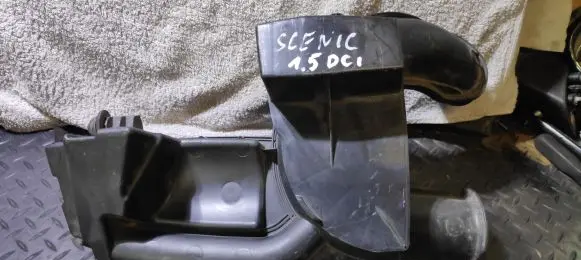 Renault Scenic III - Grand scenic III Intake resonator 165854265R