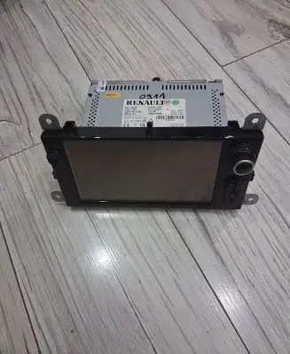 Renault Clio IV Radio/CD/DVD/GPS head unit 281158826R