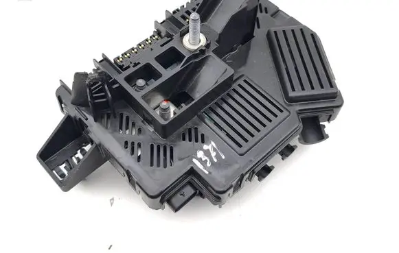 Mercedes-Benz GLE W167 Fuse box set A1675402434