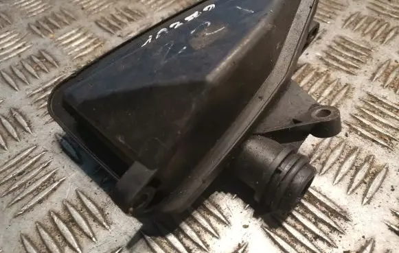 Intake resonator