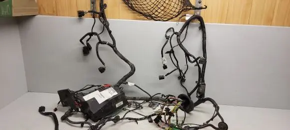 Ford Focus ST Engine installation wiring loom F1ET14K733BED AV6T14A067AD EA32168141111