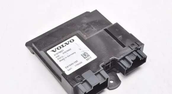 Volvo S90, V90 Tailgate/trunk control unit/module 31676621