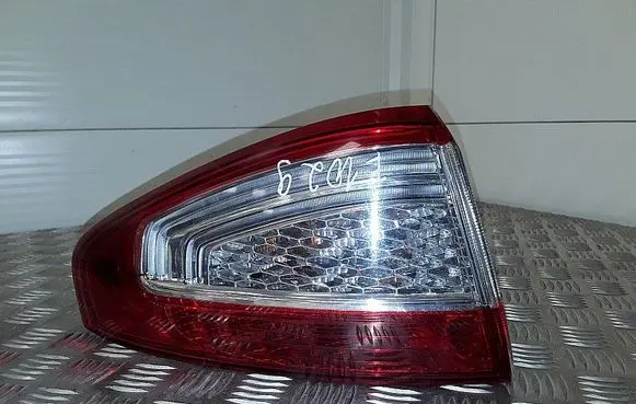 Rear/tail lights