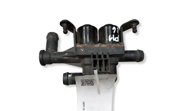 BMW 5 F10 F11 Coolant heater control valve 9310349
