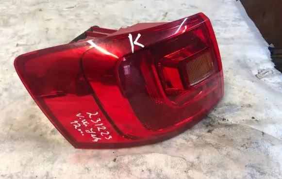 Volkswagen Jetta VI Rear/tail lights