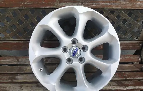 Volvo V50 R17 alloy rim 