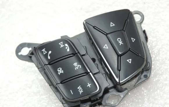 Ford Ranger Steering wheel buttons/switches GB5T9E740GA3JA6