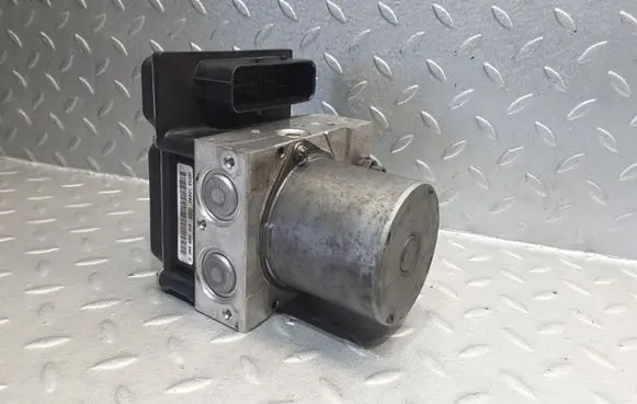 BMW 5 E60 E61 ABS Pump 6758743 6767672 0265234029